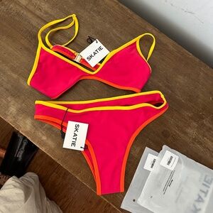 Skatie bikini set